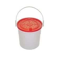 MINNOW BUCKET - WHITE W RED LID